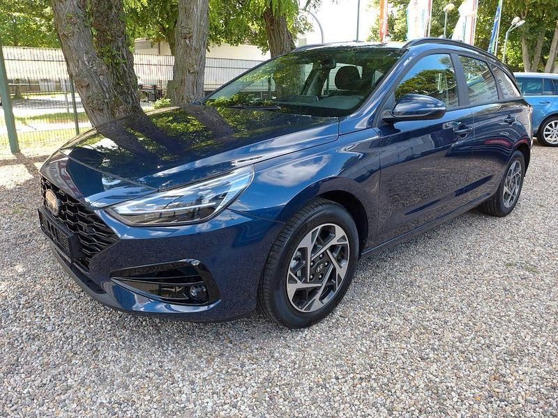 Blau Neu 2025 Hyundai i30 Advantage Kombi | 21.280 € (Guter Preis) - Bild 1/4