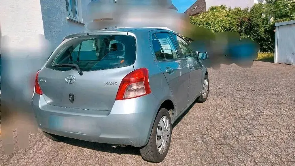 Gebraucht Toyota Yaris 87 PS (63 kW) 2008 Silber Kleinwagen