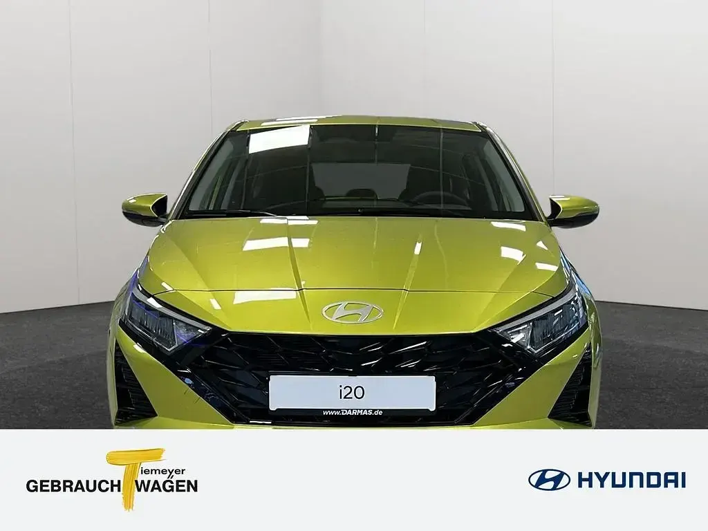 Gebraucht Hyundai i20 Trend 101 PS (74 kW) 2024 Gelb Kleinwagen