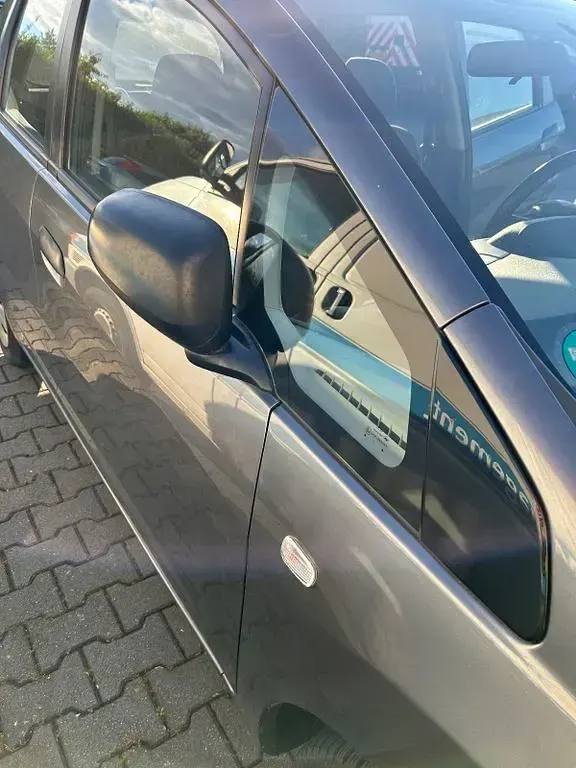 Gebraucht Honda Jazz S 90 PS (66 kW) 2013 Grau Kleinwagen