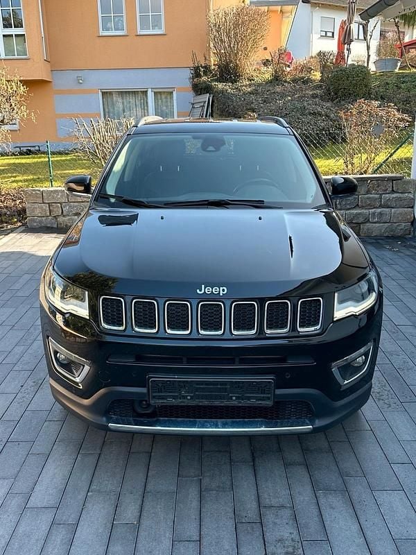 Gebraucht Jeep Compass Limited 170 PS (125 kW) 2020 Schwarz SUV