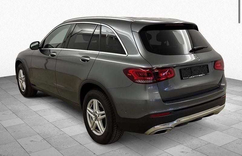 Gebraucht Mercedes GLC200 Exclusive 163 PS (119 kW) 2022 Grau SUV
