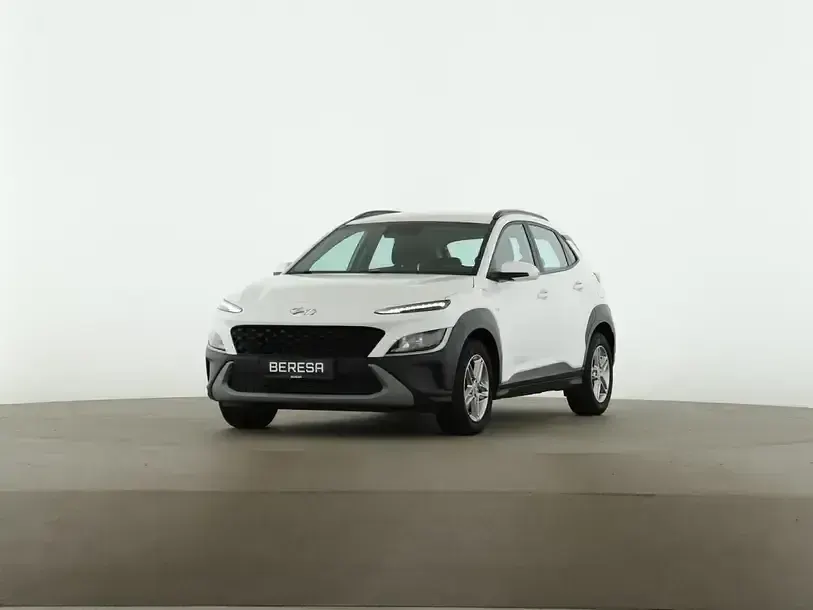 Gebraucht Hyundai Kona Select 120 PS (88 kW) 2023 Weiß SUV