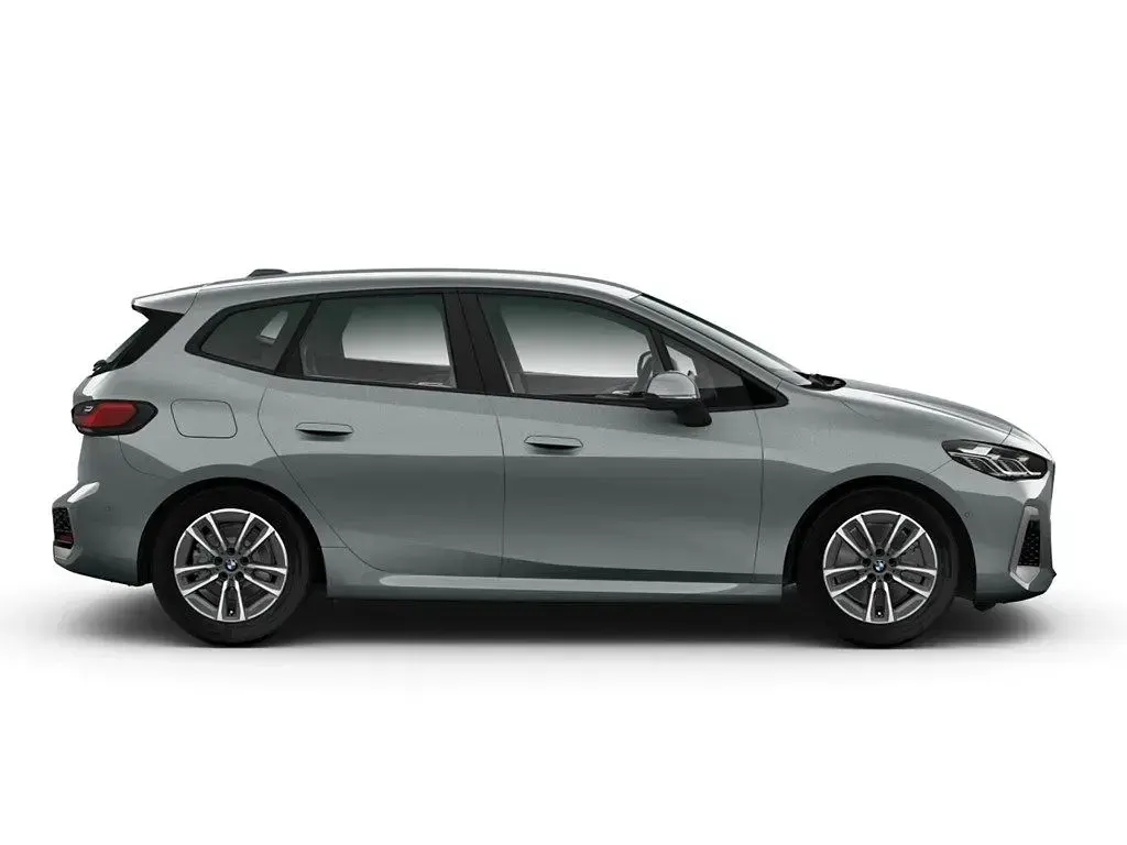 Gebraucht BMW 230e Active Tourer M Sport 326 PS (239 kW) 2023 Grau Van / Kleinbus