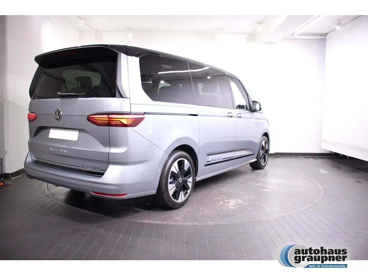 Używany VW Multivan Edition 150 KM (110 kW) 2025 Minivan