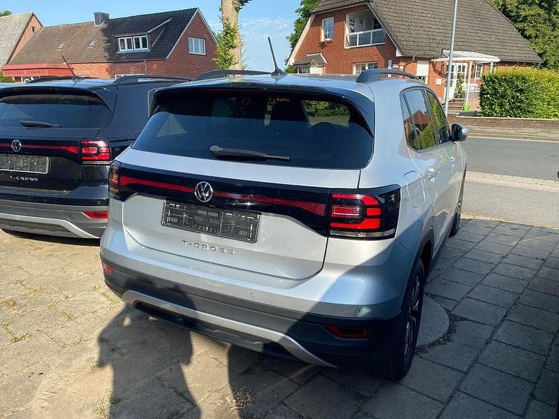 Gebraucht VW T-Cross Active 110 PS (80 kW) 2022 Silber SUV