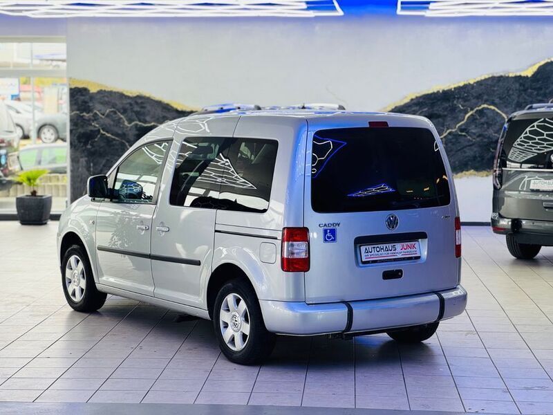 Gebraucht VW Caddy Life 80 PS (58 kW) 2009 Silber Van / Kleinbus