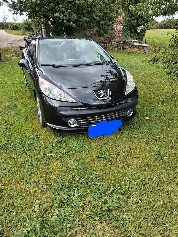 Schwarz Gebraucht 2008 Peugeot 207 CC Cabrio | 1.680 € (Guter Preis) - Bild 1/4