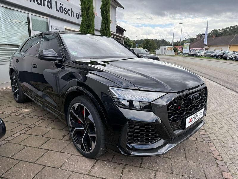 Mythosschwarz metallic Gebraucht 2022 Audi RS Q8 Sport SUV | 87.450 € (Fairer Preis) - Bild 1/4