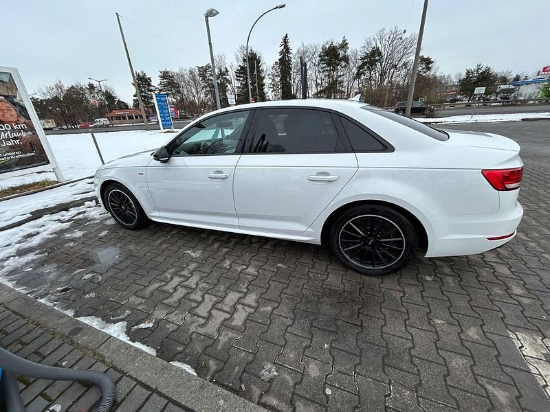Gebraucht Audi A4 Sport 190 PS (139 kW) 2016 Weiß Limousine