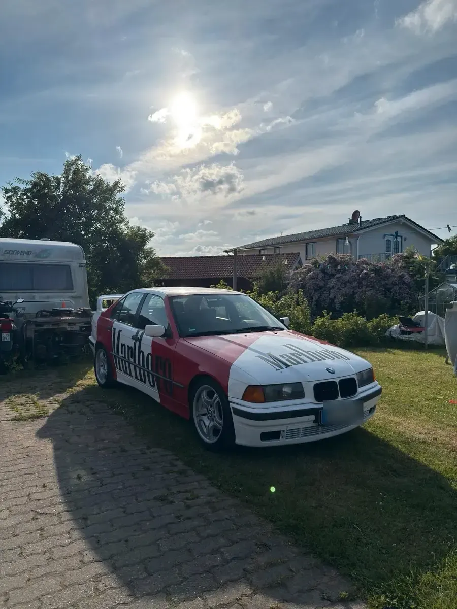 Gebraucht BMW 316 101 PS (74 kW) 1996 Limousine