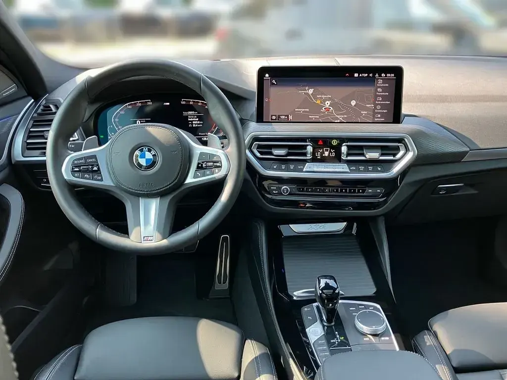 Gebraucht BMW X4 M Sport 245 PS (180 kW) 2025 Schwarz SUV
