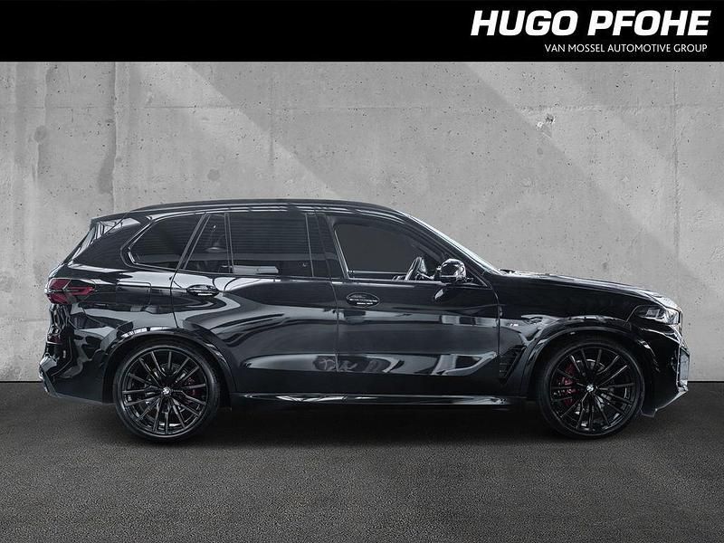 Neu BMW X5 M Sport 298 PS (219 kW) 2025 Schwarz SUV