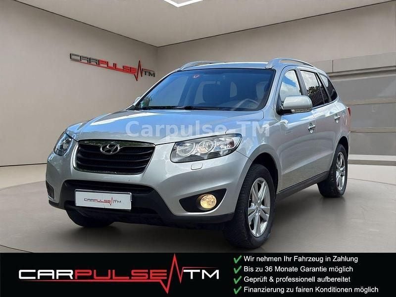 New sleek silver Gebraucht 2011 Hyundai Santa Fe Premium SUV | 7.990 € (Fairer Preis) - Bild 1/4
