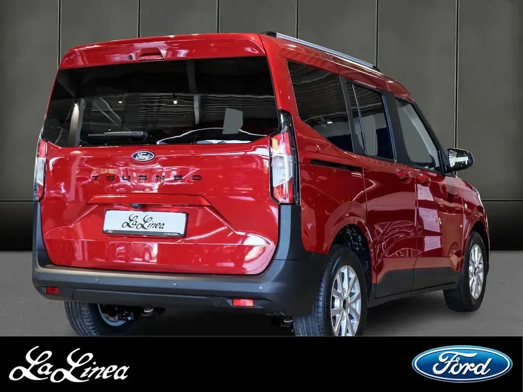 Neu Ford Tourneo Courier Titanium 125 PS (91 kW) 2026 Rot Van / Kleinbus