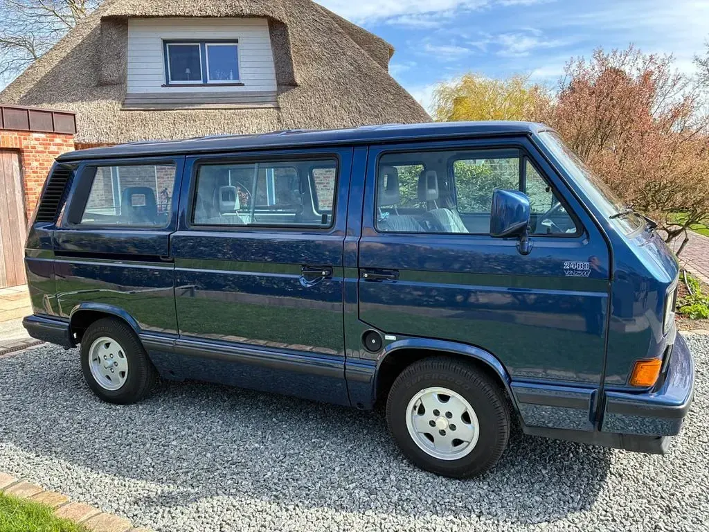 Gebraucht VW Multivan Edition 69 PS (50 kW) 1992 Blau Van / Kleinbus