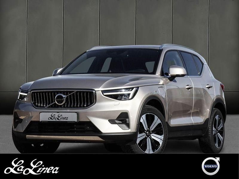 Gebraucht Volvo XC40 Ultimate 129 PS (94 kW) 2023 Beige SUV