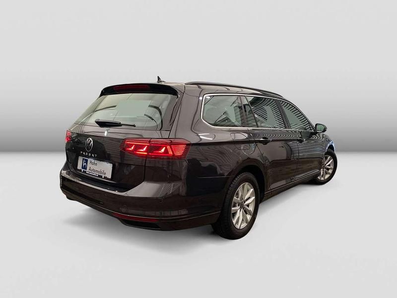 Gebraucht VW Passat Business 150 PS (110 kW) 2022 Grau Kombi