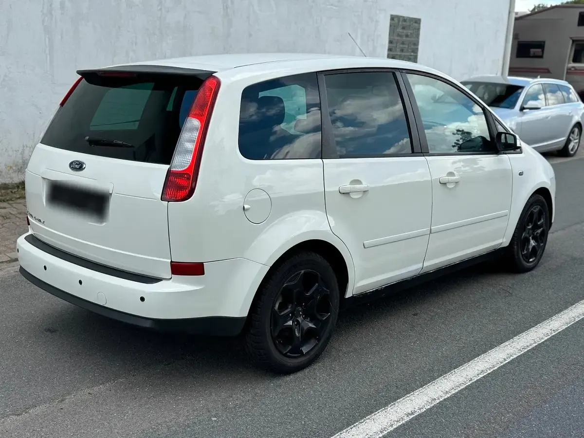 Gebraucht Ford C-MAX 120 PS (88 kW) 2004 Weiß Van / Kleinbus