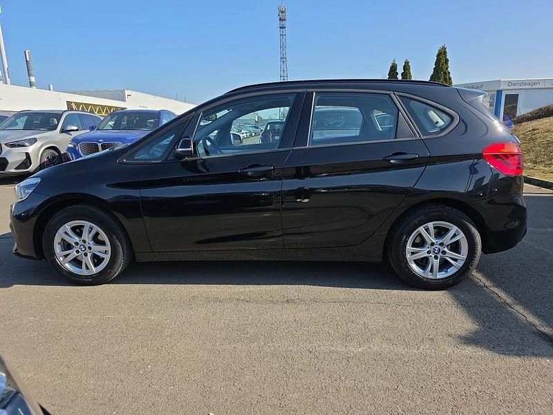 Gebraucht BMW 218 Active Tourer Advantage 140 PS (102 kW) 2020 Schwarz Van / Kleinbus