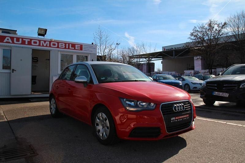 Gebraucht Audi A1 Sportback Attraction 90 PS (66 kW) 2013 Rot Kleinwagen