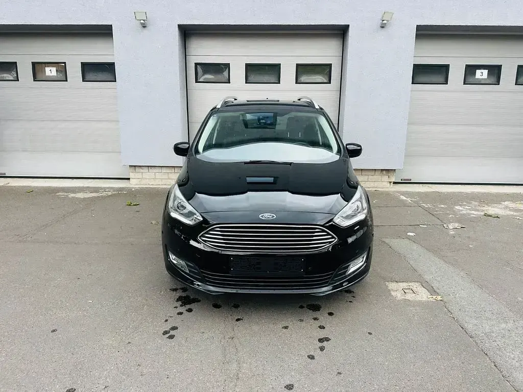 Gebraucht Ford Grand C-Max Titanium 125 PS (91 kW) 2019 Shadow black Van / Kleinbus