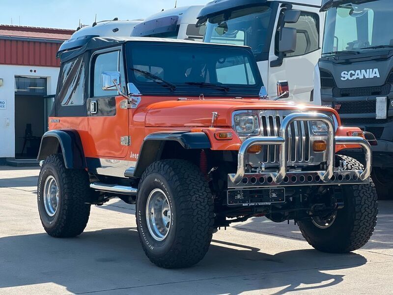 Gebraucht Jeep Wrangler 299 PS (219 kW) 1990 Orange SUV