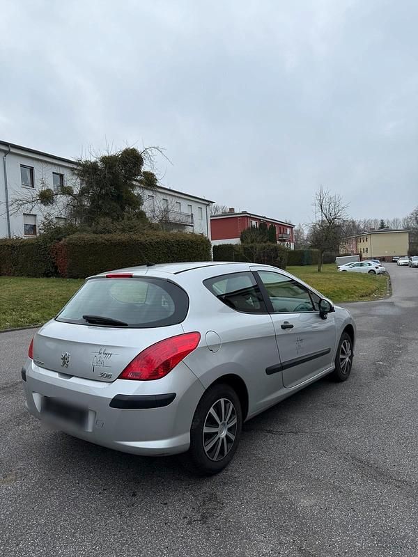 Gebraucht Peugeot 308 95 PS (69 kW) 2010 Grau Kleinwagen