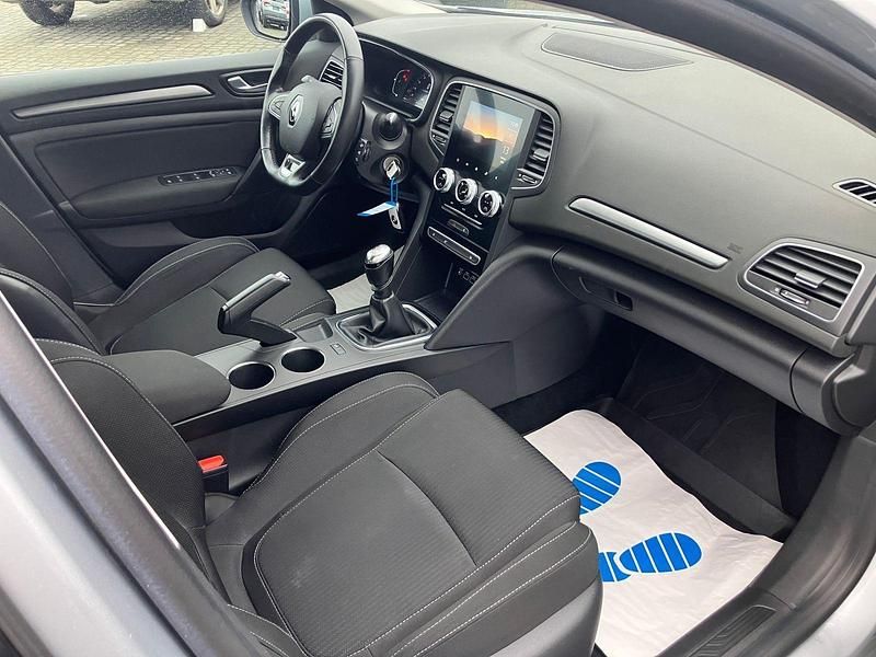Gebraucht Renault Mégane GrandTour Business 116 PS (85 kW) 2021 Silber Kombi
