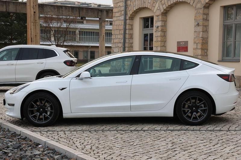 Gebraucht Tesla Model 3 Long Range AWD 324 kW (441 PS) 2019 Weiß Limousine