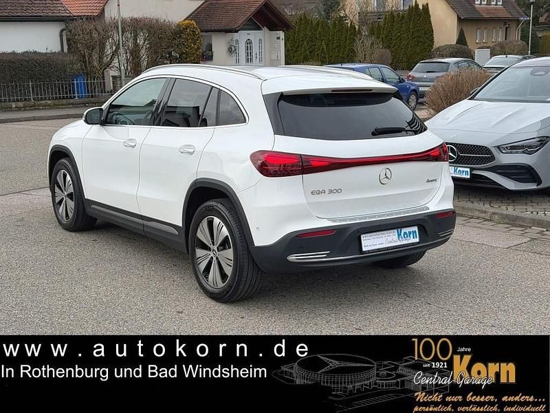Gebraucht Mercedes EQA300 Progressive 167 kW (228 PS) 2024 Polarweiss  unilack SUV