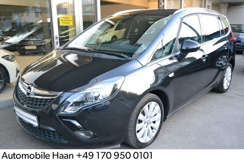 Schwarz Gebraucht 2015 Opel Zafira Innovation Van / Kleinbus | 8.000 € (Fairer Preis) - Bild 1/4