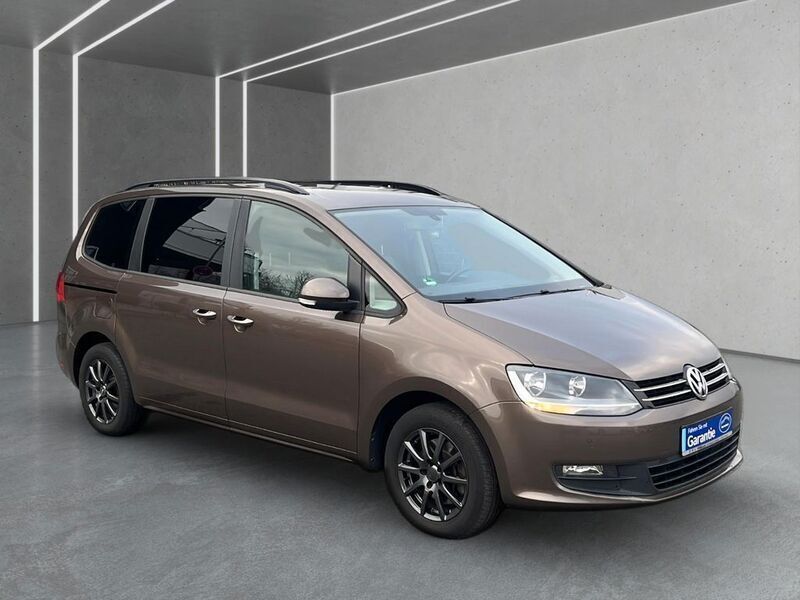 Gebraucht VW Sharan Trendline 116 PS (85 kW) 2013 Braun Van / Kleinbus