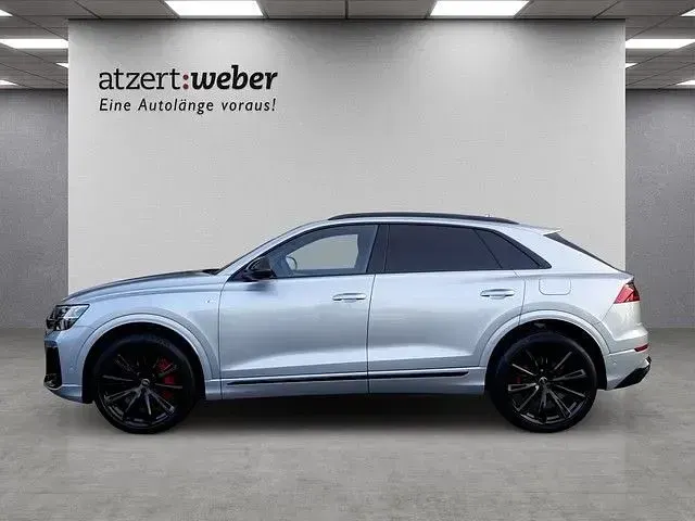 Gebraucht Audi Q8 S-Line 394 PS (289 kW) 2026 Satellitsilber metallic SUV