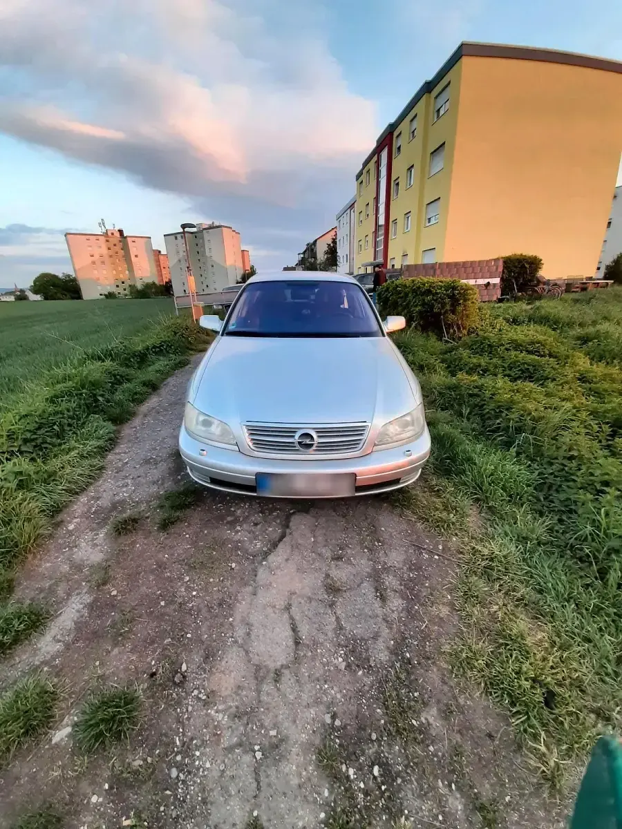 Gebraucht Opel Omega 144 PS (105 kW) 2001 Silber Limousine