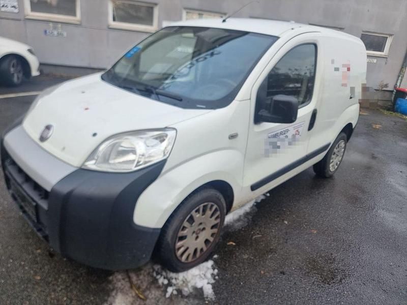 Gebraucht Fiat Fiorino 75 PS (55 kW) 2011 Weiß Van / Kleinbus