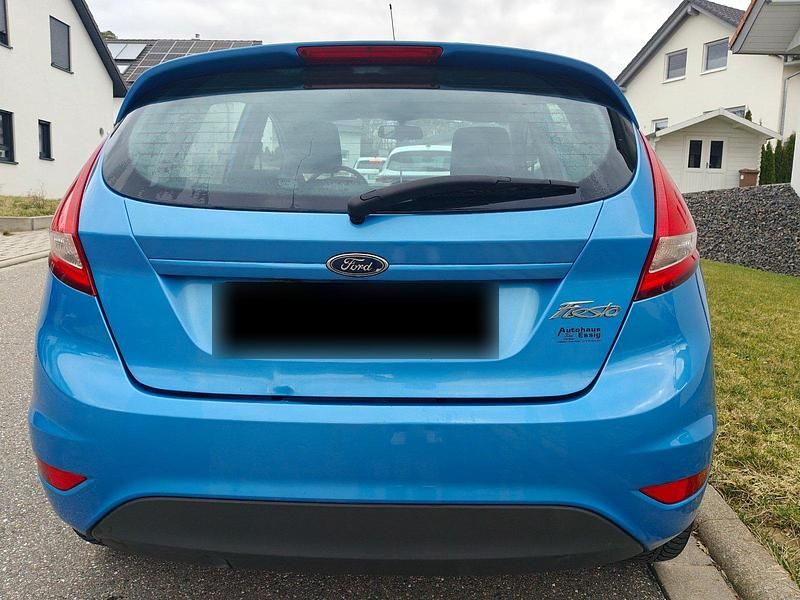 Gebraucht Ford Fiesta 75 PS (55 kW) 2009 Blau Kleinwagen