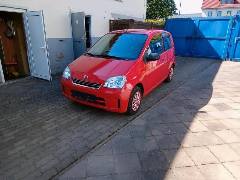 Rot Gebraucht 2004 Daihatsu Cuore Kleinwagen | 2.690 € (Fairer Preis) - Bild 1/4