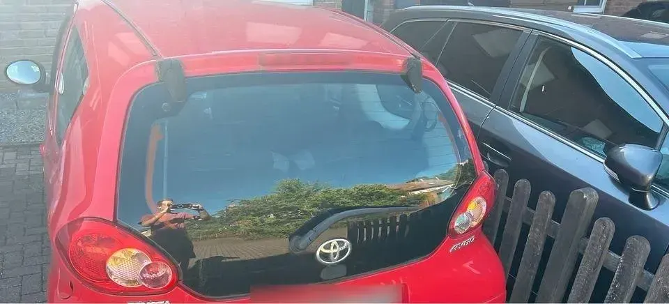 Gebraucht Toyota Aygo 67 PS (49 kW) 2007 Rot Kleinwagen