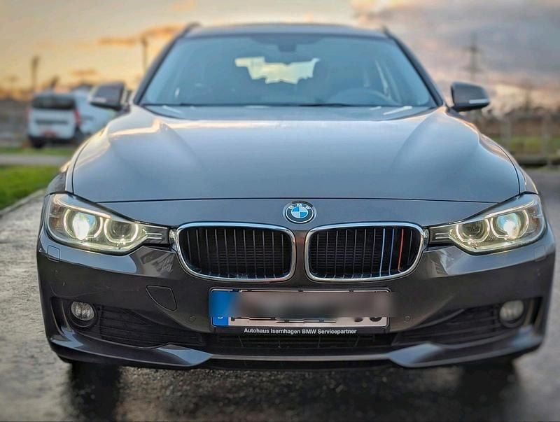 Braun Gebraucht 2015 BMW 316 Kombi | 9.999 € (Fairer Preis) - Bild 1/4