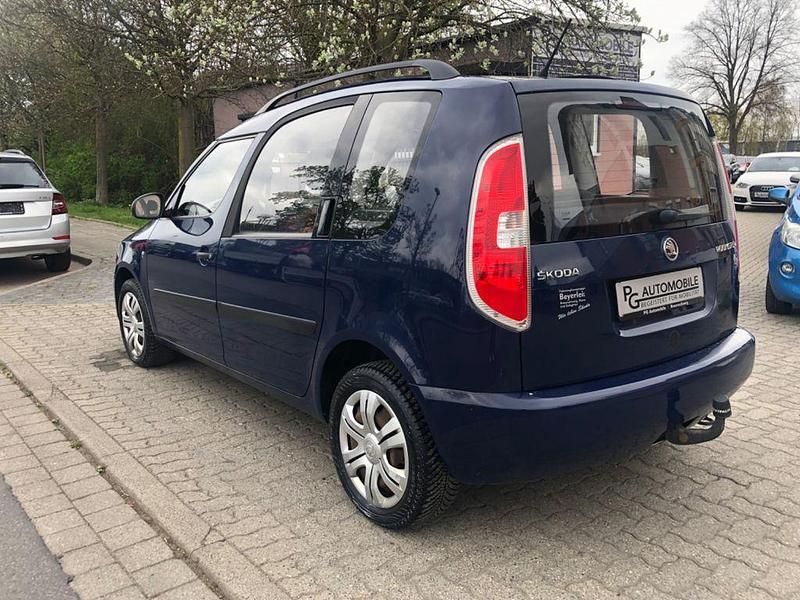 Gebraucht Skoda Roomster Plus Edition 86 PS (63 kW) 2013 Blau Van / Kleinbus