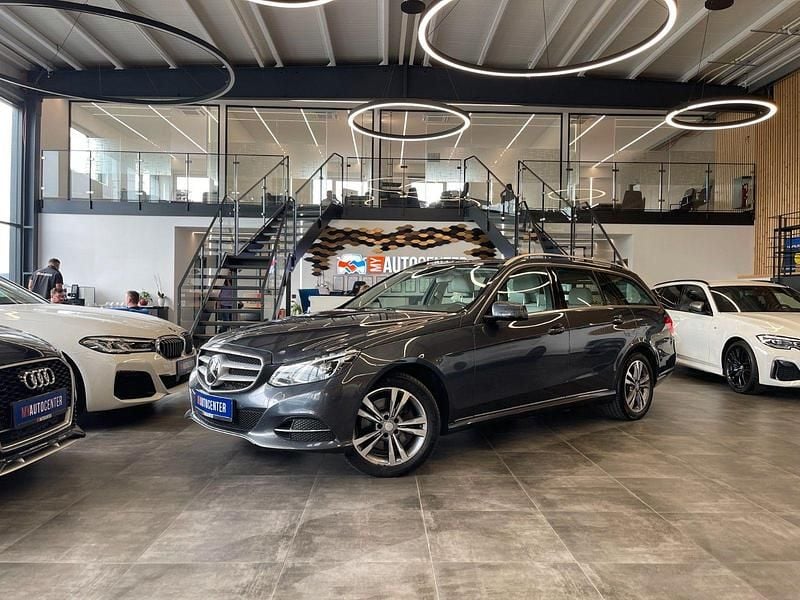 Grau Gebraucht 2015 Mercedes E350 Kombi | 14.799 € (Superpreis) - Bild 1/4