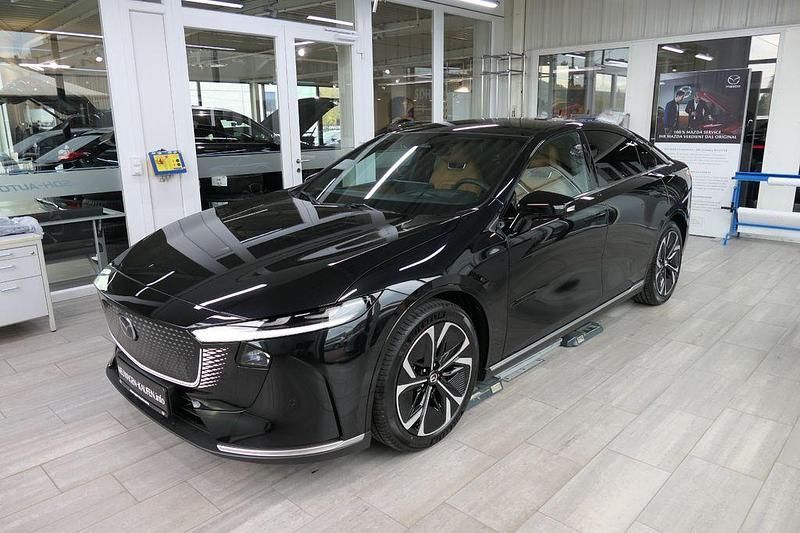 Schwarz Neu 2025 Mazda 6e Takumi-Line Limousine | 40.990 € (Guter Preis) - Bild 1/4