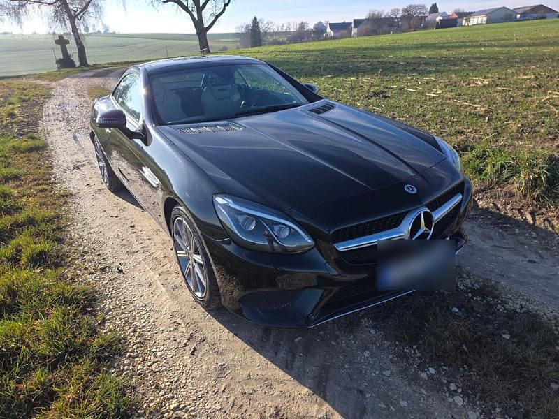 Gebraucht Mercedes SLC180 156 PS (114 kW) 2018 Cabrio
