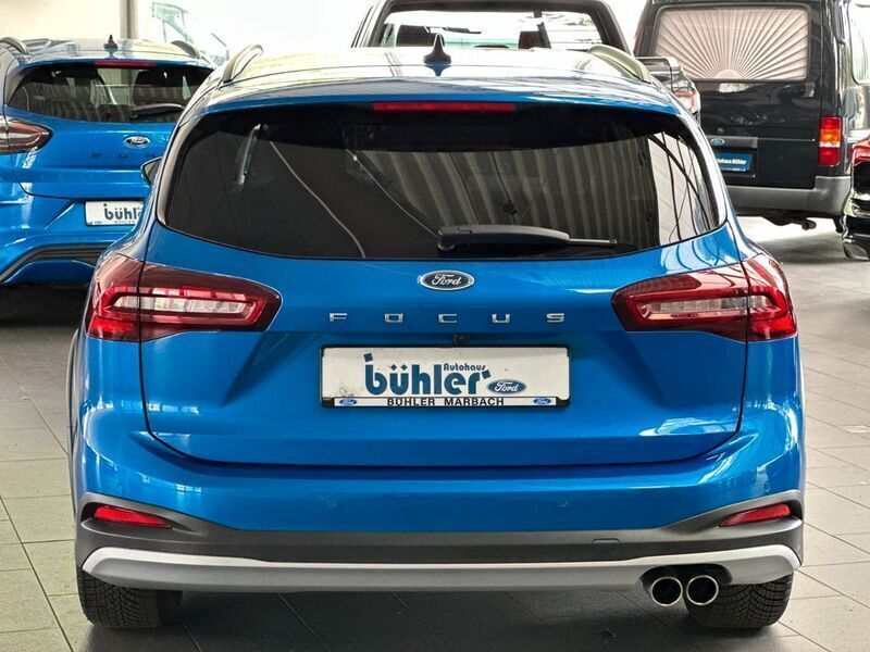 Gebraucht Ford Focus Active X 155 PS (114 kW) 2024 Blau Limousine