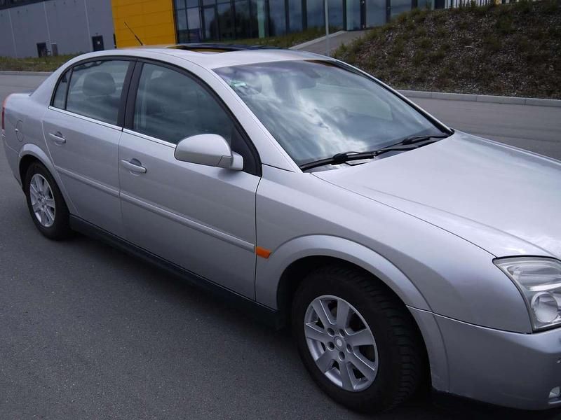 Gebraucht Opel Vectra Elegance 147 PS (108 kW) 2002 Silber Limousine
