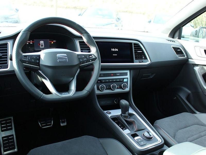 Neu Seat Ateca FR 150 PS (110 kW) 2025 Weiß SUV