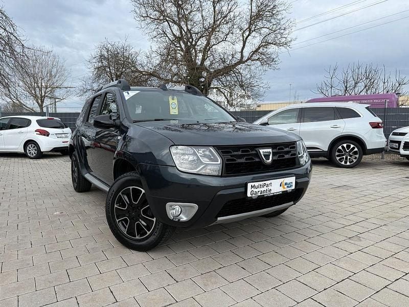 Grau Gebraucht 2017 Dacia Duster Black Shadow SUV | 8.490 € (Fairer Preis) - Bild 1/4