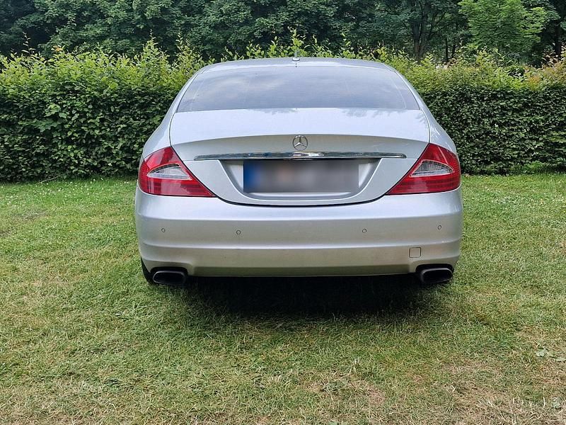 Gebraucht Mercedes CLS320 224 PS (164 kW) 2009 Grau Coupé