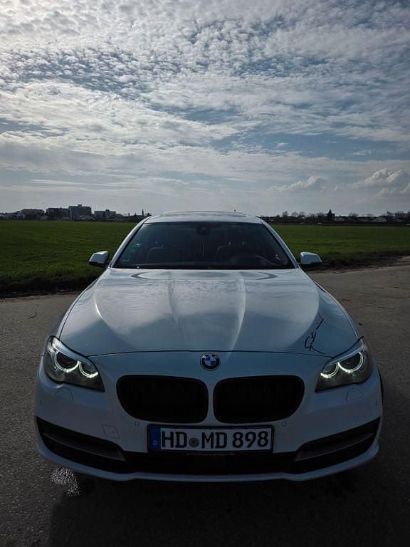 Używany BMW 530 285 KM (209 kW) 2013 Biały Kombi